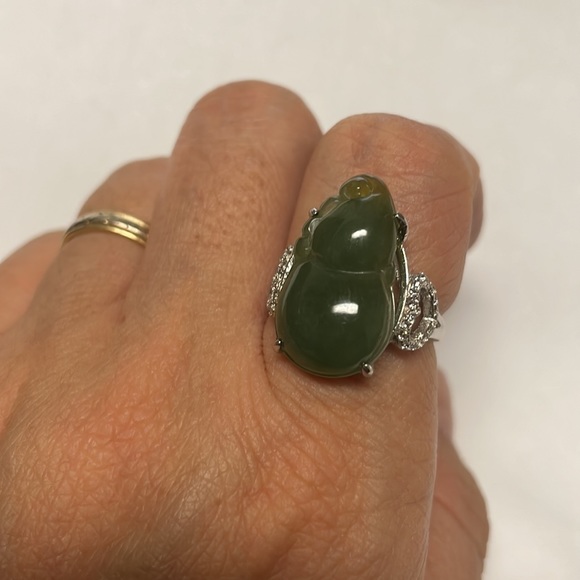 Jade ring - Picture 3 of 3